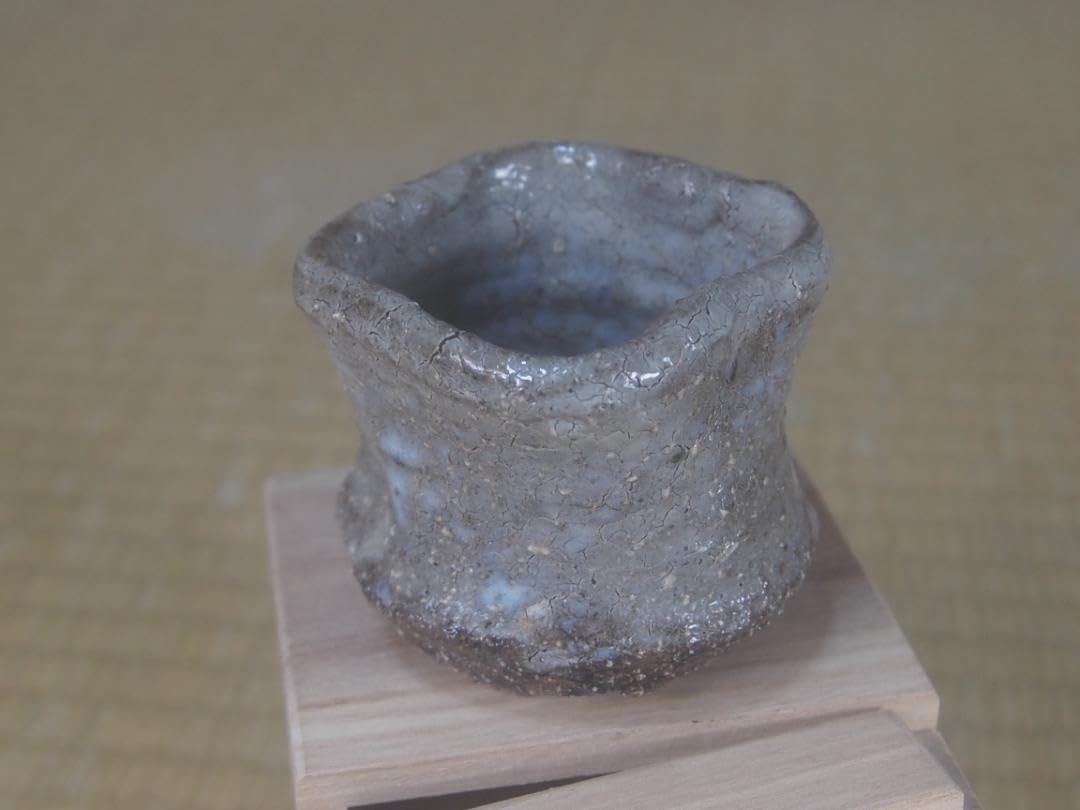 藤村小春作　鬼萩ぐい呑　大胆な意匠 m30727890736_1.jpg?1735585444